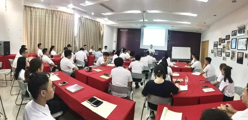 年中會(huì)議|2019我們依舊步履不停！